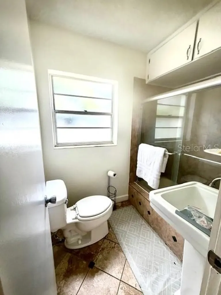 1607 Crestwood Drive Orlando FL 32804