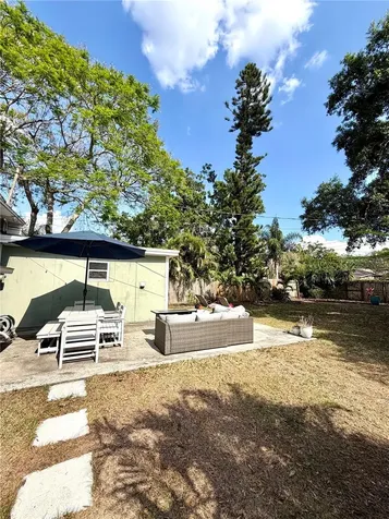 2842 15th Avenue N St Petersburg FL 33713