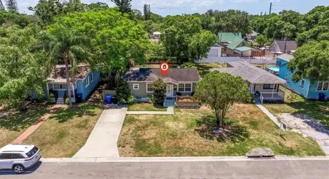 2842 15th Avenue N St Petersburg FL 33713