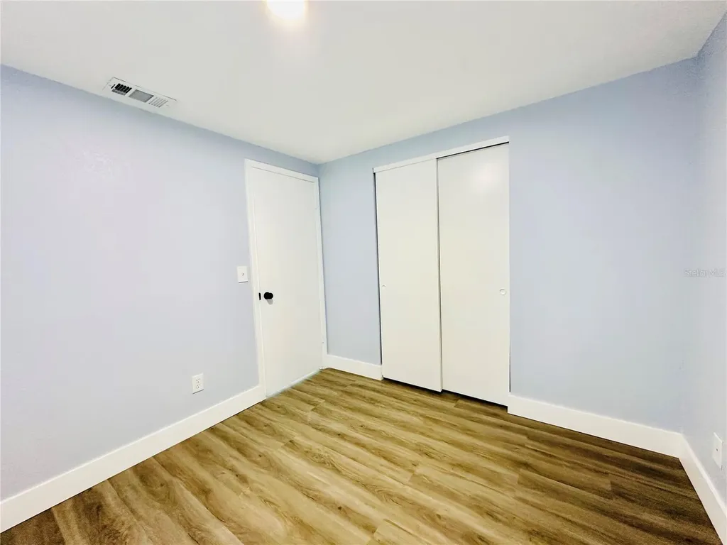 8203 Olivewood Place Tampa FL 33615