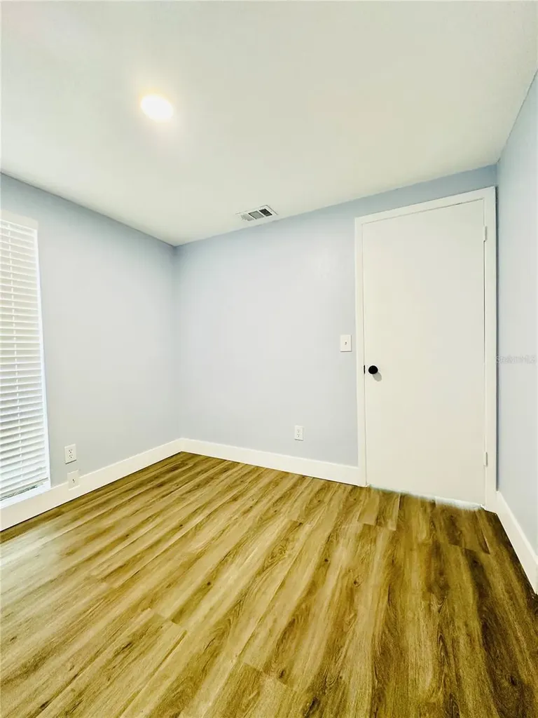 8203 Olivewood Place Tampa FL 33615
