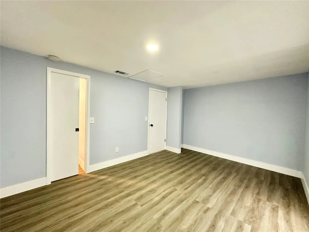 8203 Olivewood Place Tampa FL 33615