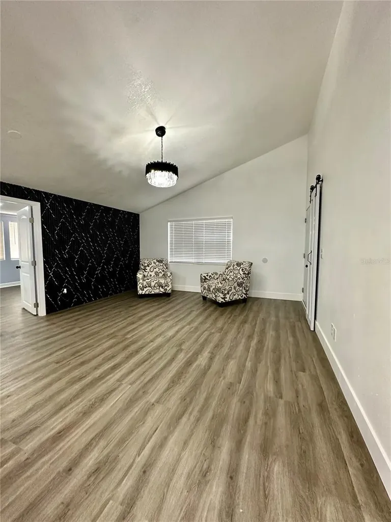 8203 Olivewood Place Tampa FL 33615