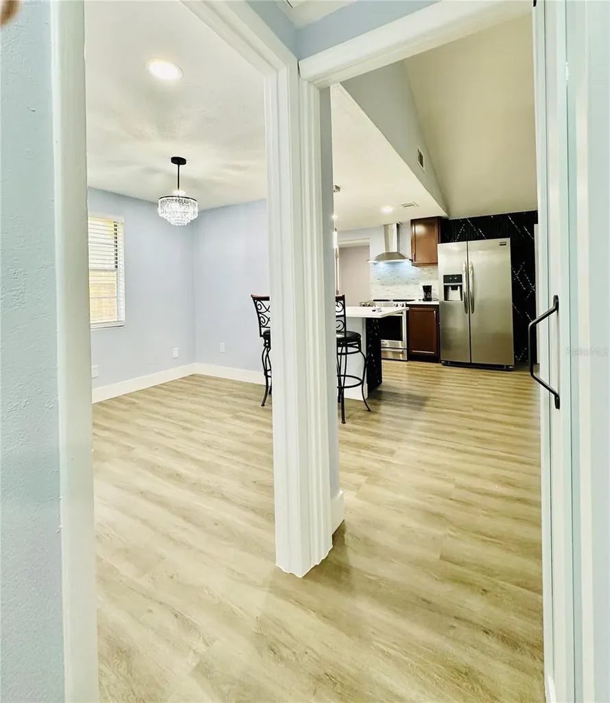 8203 Olivewood Place Tampa FL 33615