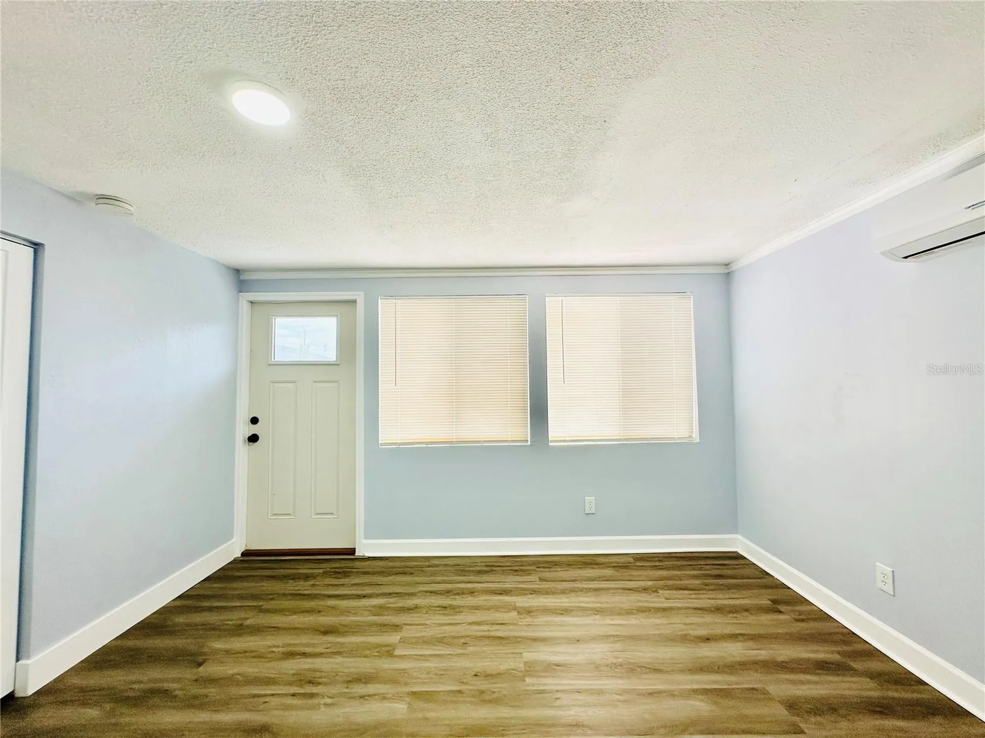 8203 Olivewood Place Tampa FL 33615