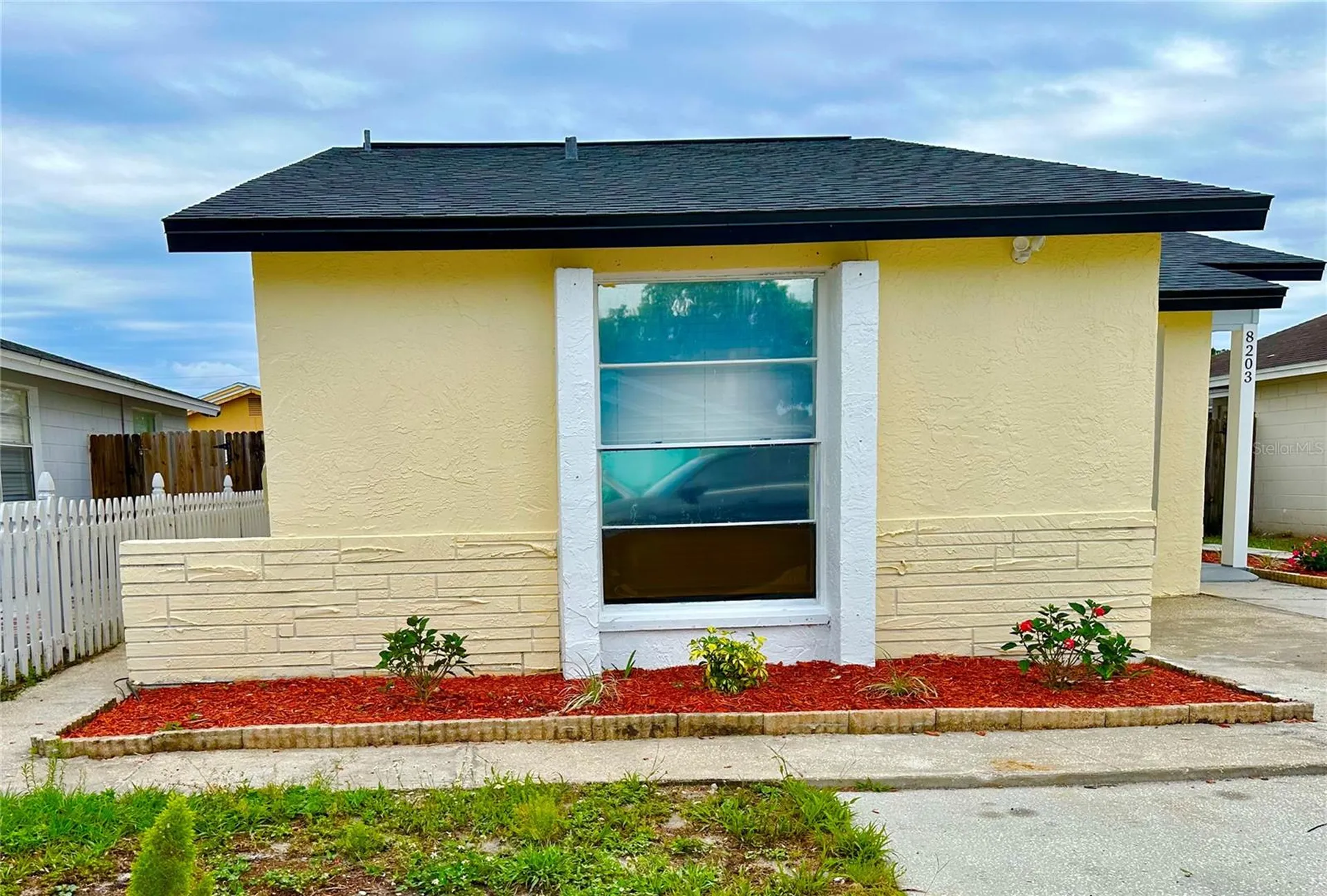 8203 Olivewood Place Tampa FL 33615