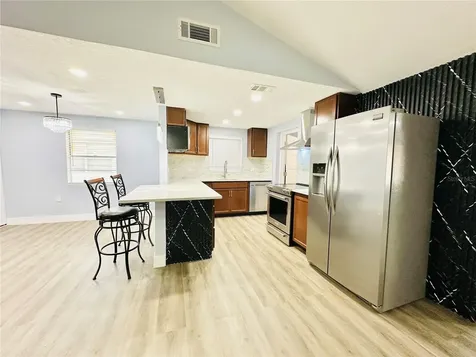 8203 Olivewood Place Tampa FL 33615