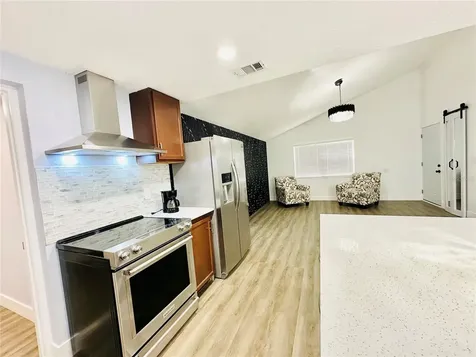 8203 Olivewood Place Tampa FL 33615