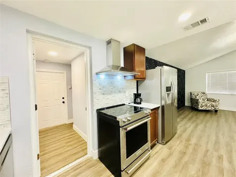 8203 Olivewood Place Tampa FL 33615