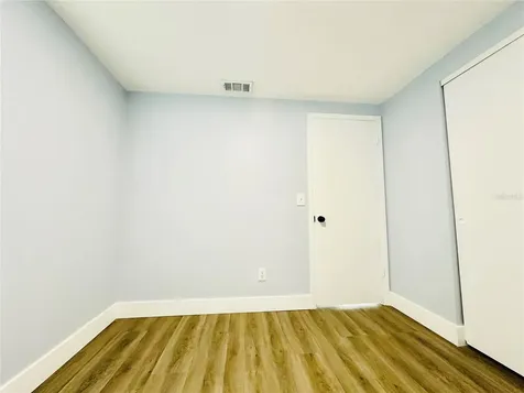 8203 Olivewood Place Tampa FL 33615