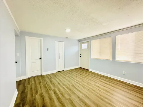 8203 Olivewood Place Tampa FL 33615