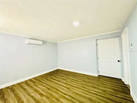8203 Olivewood Place Tampa FL 33615