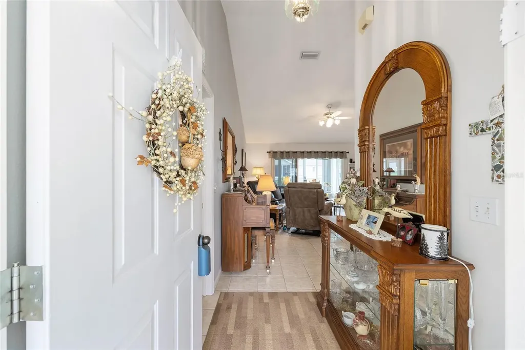 5046 NW 21st Loop Ocala FL 34482