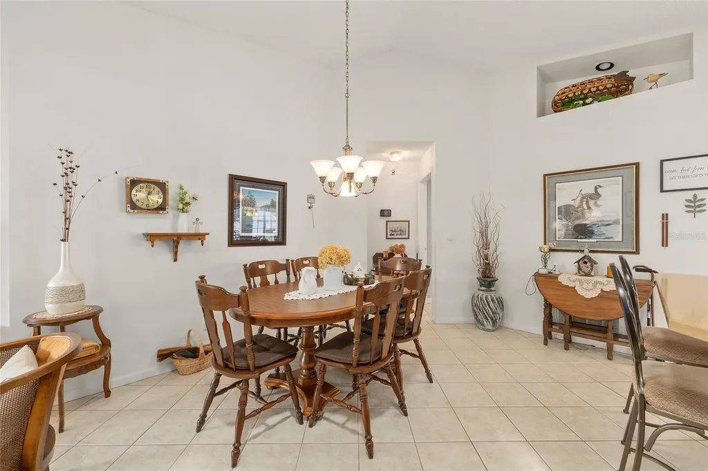 5046 NW 21st Loop Ocala FL 34482