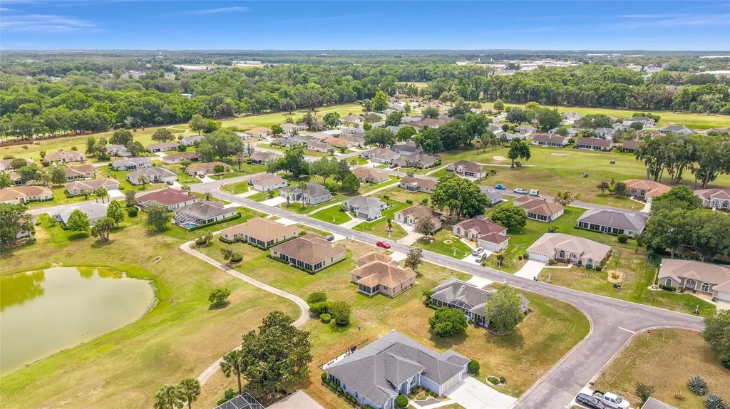 5046 NW 21st Loop Ocala FL 34482