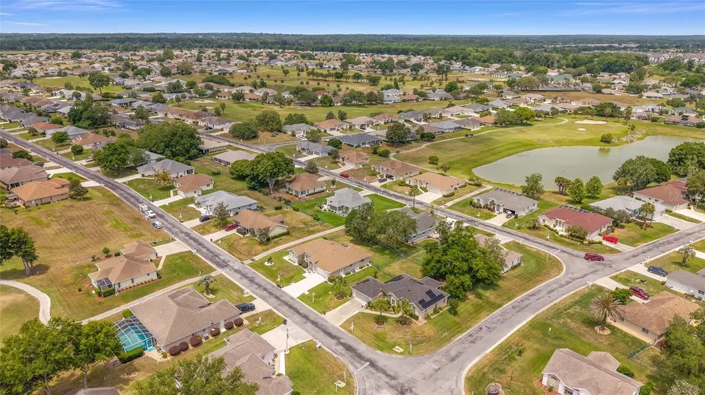 5046 NW 21st Loop Ocala FL 34482
