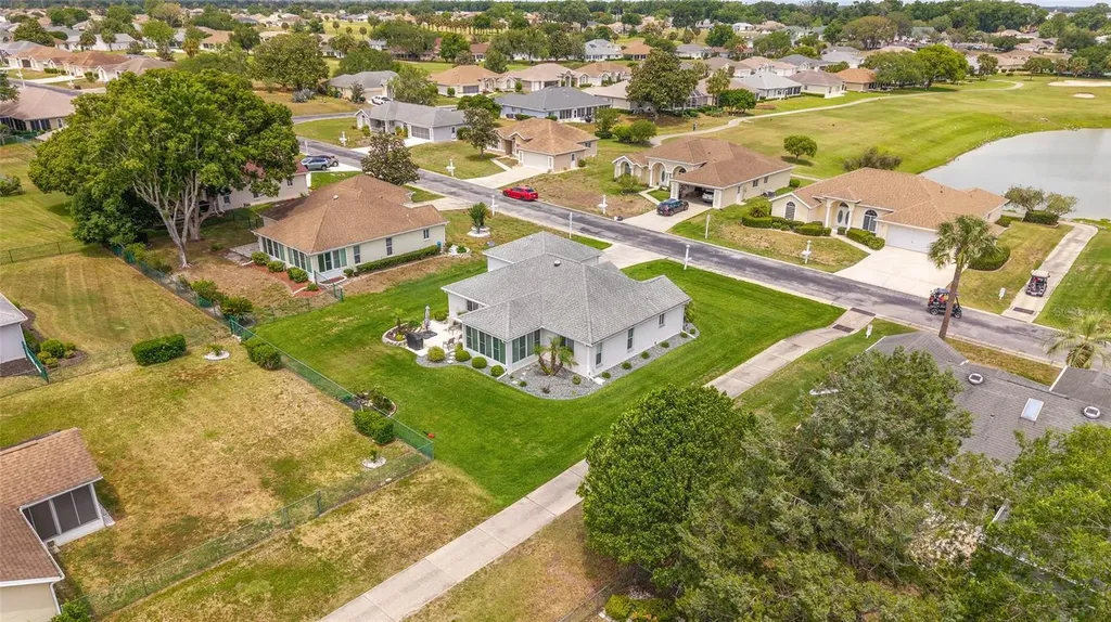 5046 NW 21st Loop Ocala FL 34482