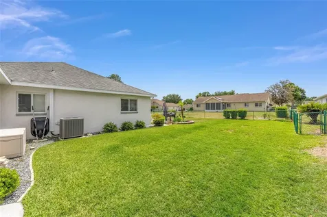 5046 NW 21st Loop Ocala FL 34482