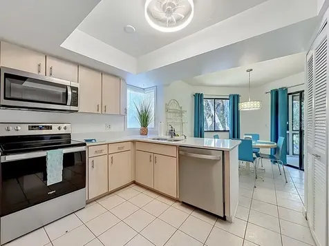 10 Oakmont Court Palm Coast FL 32137