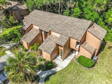 10 Oakmont Court Palm Coast FL 32137