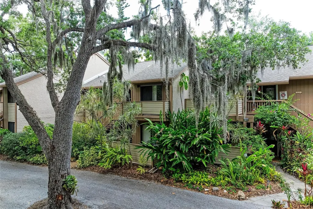 1709 Clower Creek Drive Sarasota FL 34231