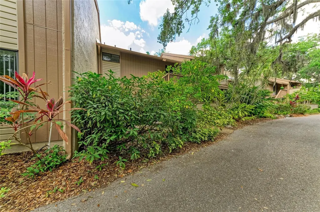 1709 Clower Creek Drive Sarasota FL 34231