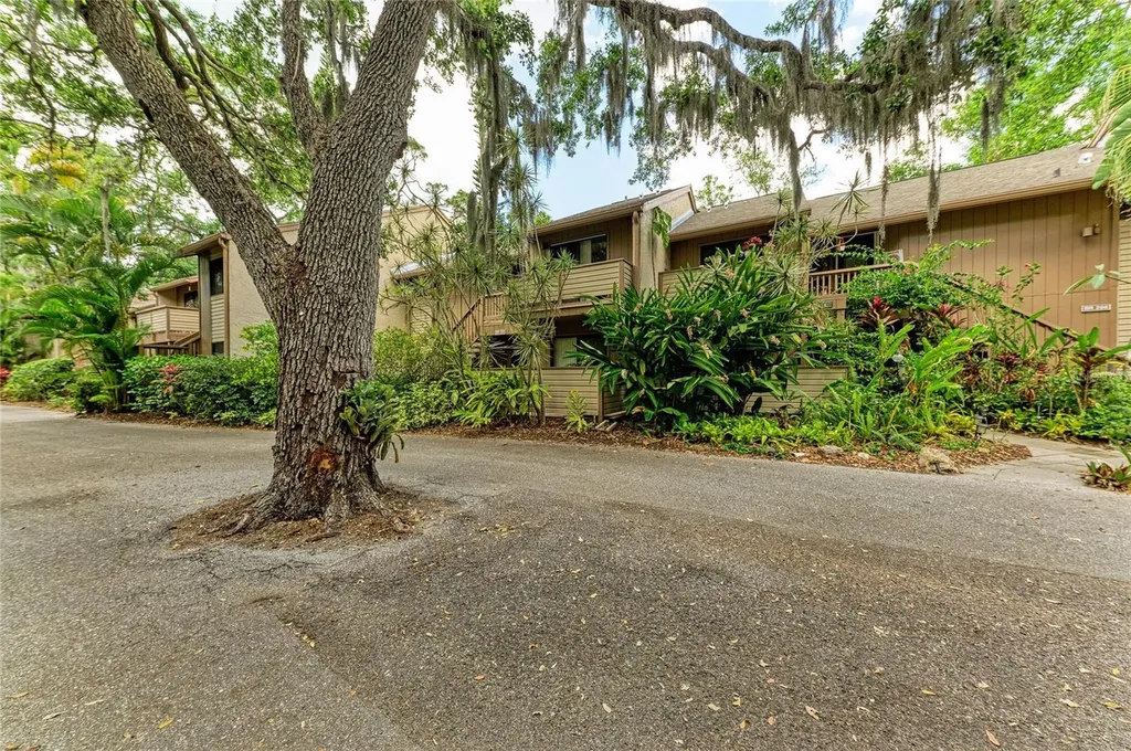 1709 Clower Creek Drive Sarasota FL 34231