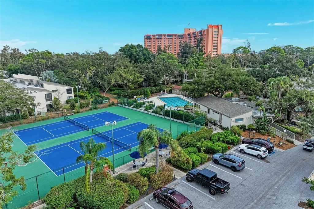 1709 Clower Creek Drive Sarasota FL 34231