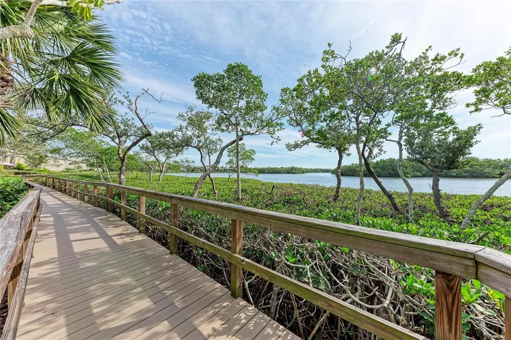 1709 Clower Creek Drive Sarasota FL 34231