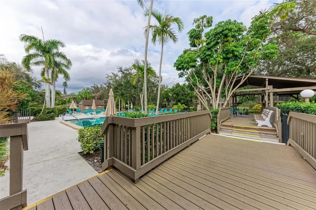 1709 Clower Creek Drive Sarasota FL 34231