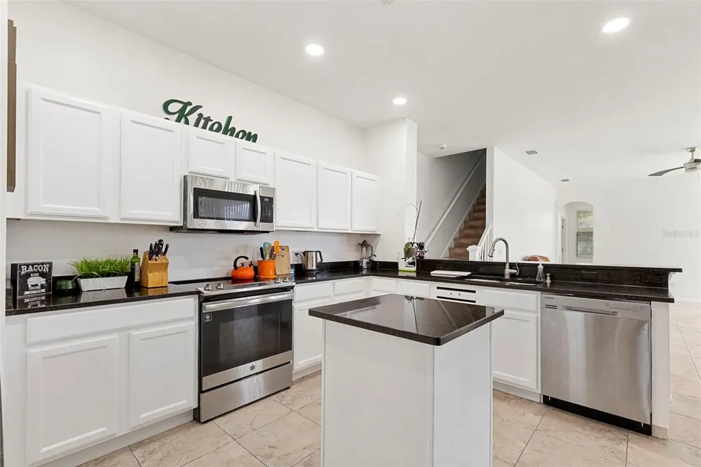 1620 Grand Heritage Boulevard Valrico FL 33594