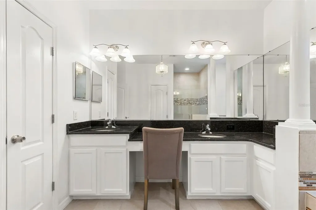 1620 Grand Heritage Boulevard Valrico FL 33594