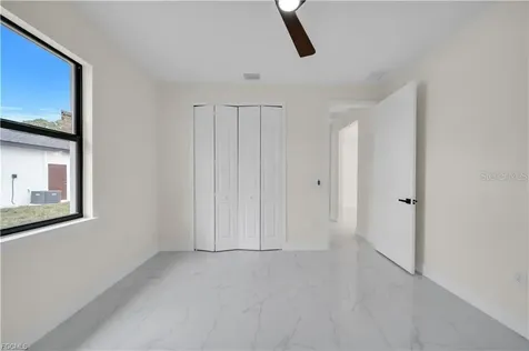 2903 Villa Avenue S Lehigh Acres FL 33976