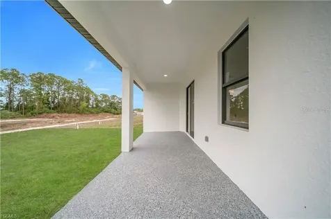 2903 Villa Avenue S Lehigh Acres FL 33976