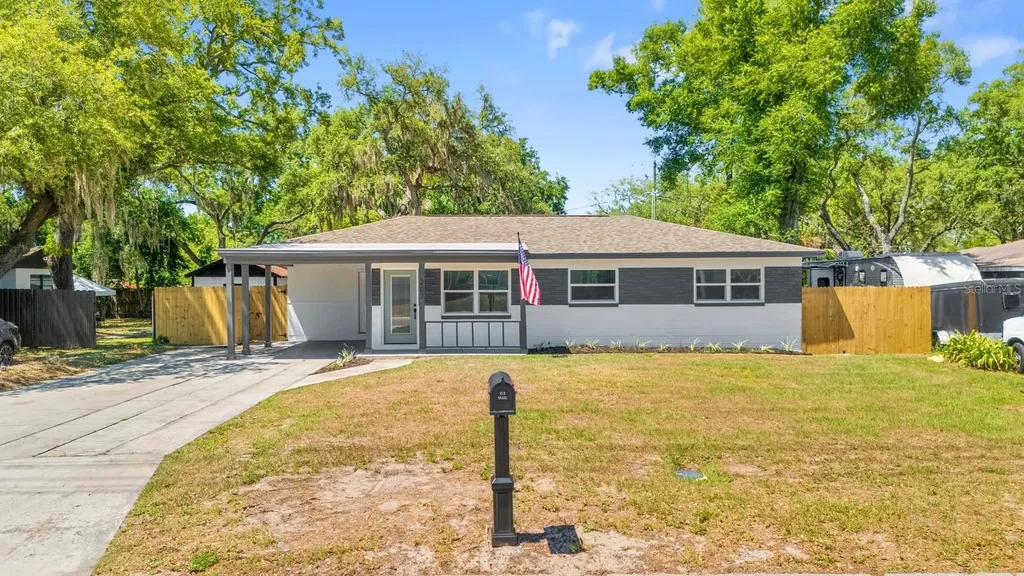 207 W Bougainvillea Avenue Tampa FL 33612