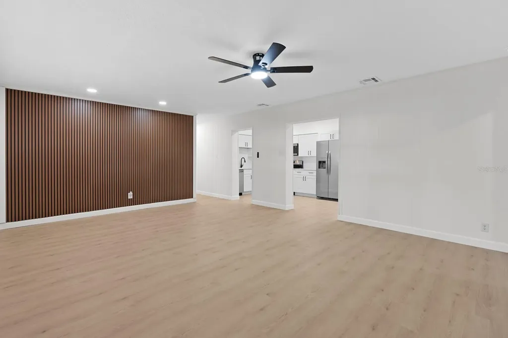 207 W Bougainvillea Avenue Tampa FL 33612