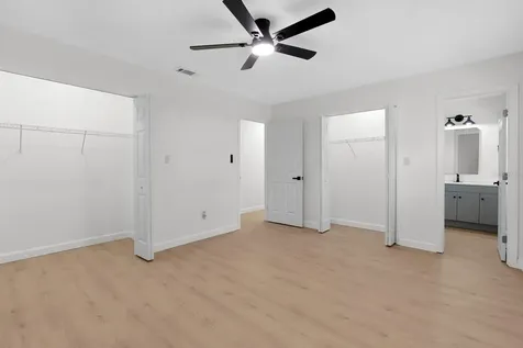 207 W Bougainvillea Avenue Tampa FL 33612
