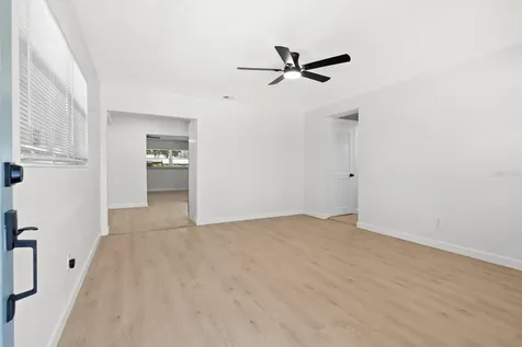 207 W Bougainvillea Avenue Tampa FL 33612