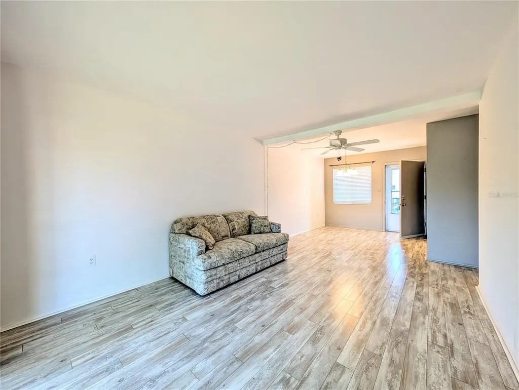 2319 Canal Drive Bradenton FL 34207