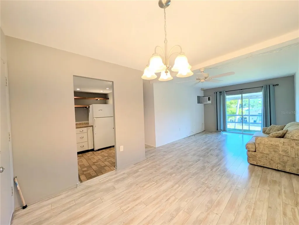 2319 Canal Drive Bradenton FL 34207