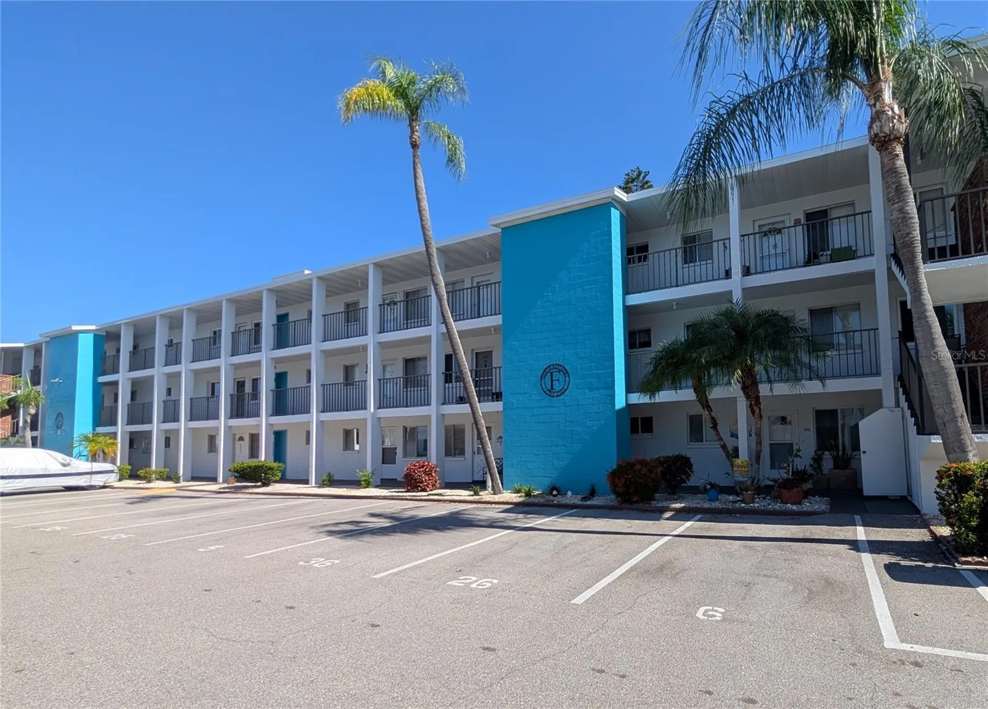 2319 Canal Drive Bradenton FL 34207