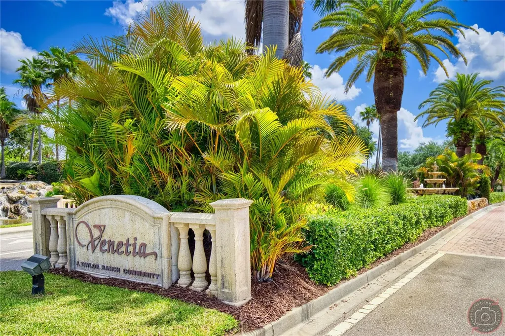 4528 Cancello Grande Avenue Venice FL 34293