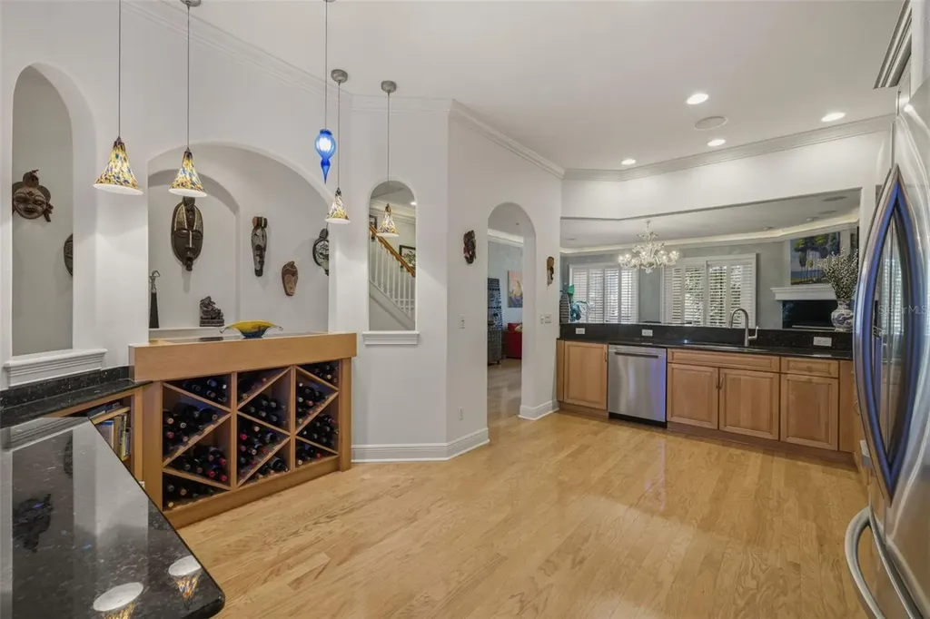 615 Saxony Boulevard St Petersburg FL 33716