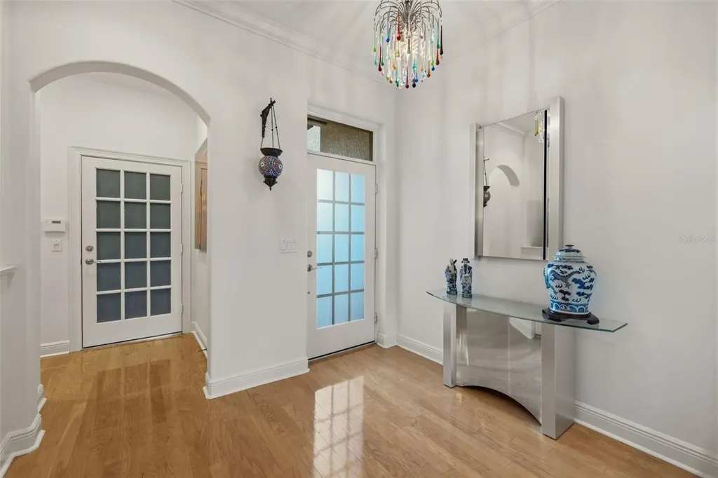 615 Saxony Boulevard St Petersburg FL 33716