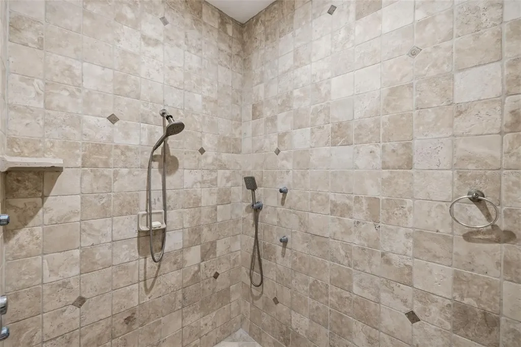 615 Saxony Boulevard St Petersburg FL 33716