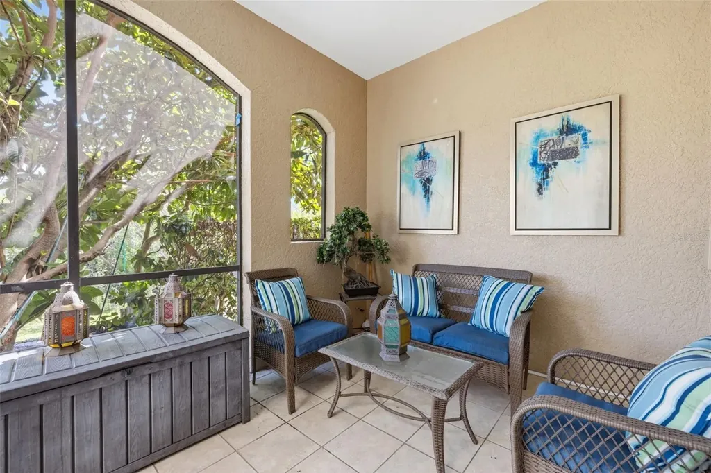 615 Saxony Boulevard St Petersburg FL 33716