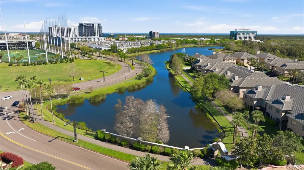 615 Saxony Boulevard St Petersburg FL 33716