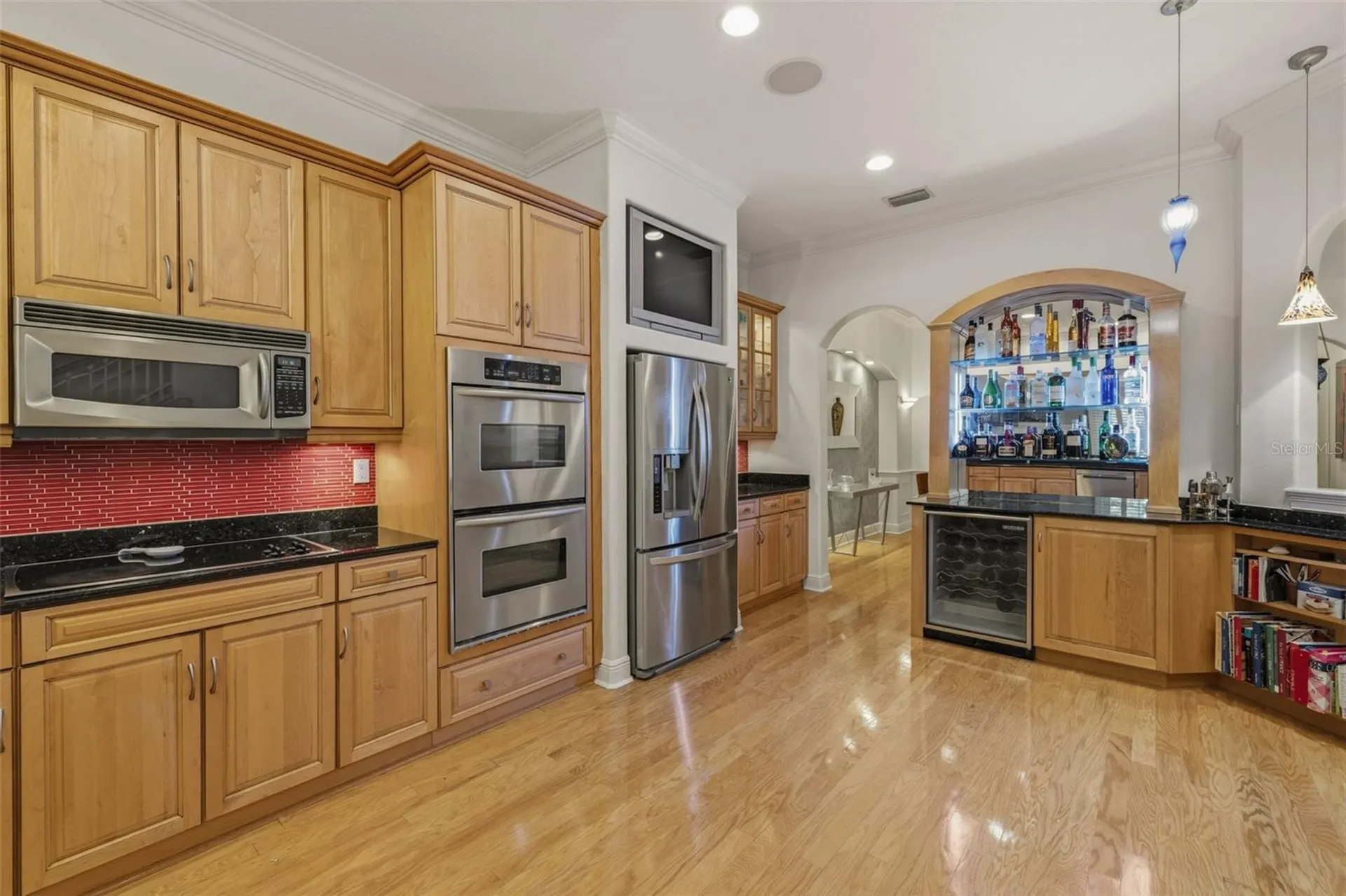 615 Saxony Boulevard St Petersburg FL 33716