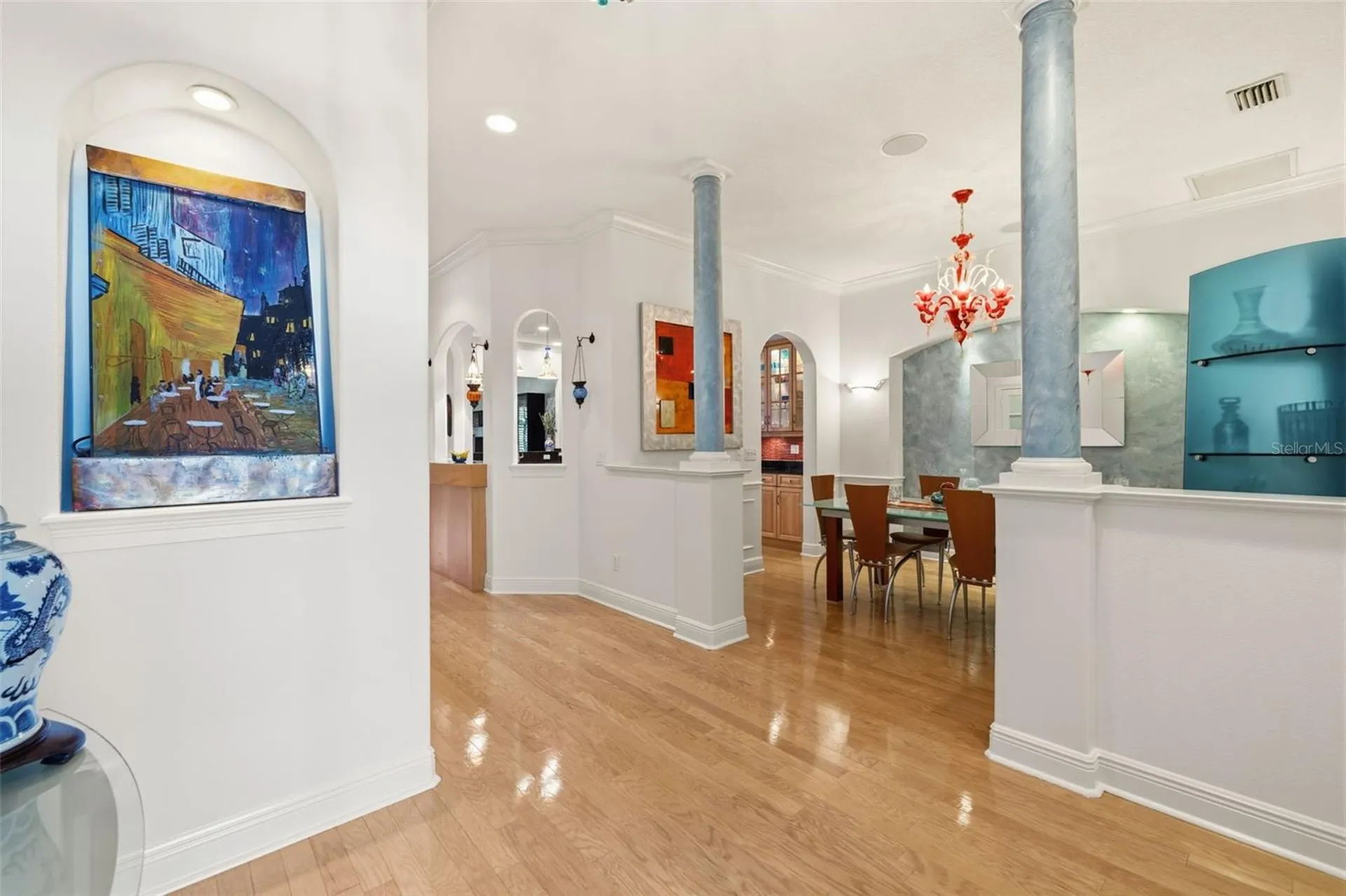 615 Saxony Boulevard St Petersburg FL 33716