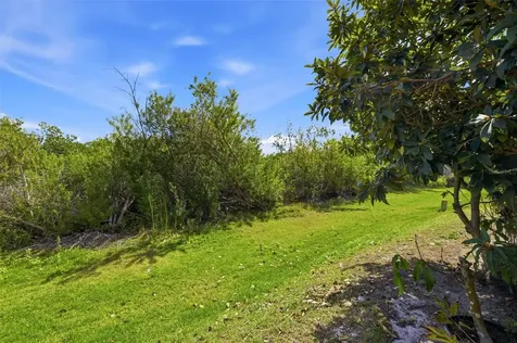 615 Saxony Boulevard St Petersburg FL 33716